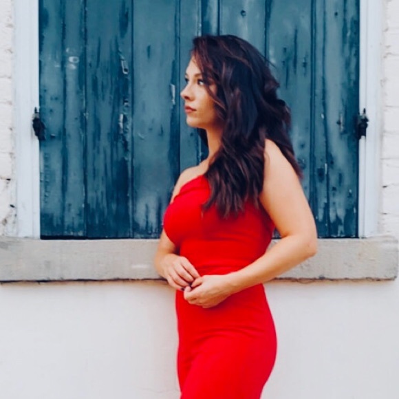 Meet your Posher, Amanda - Picture 2 of 2